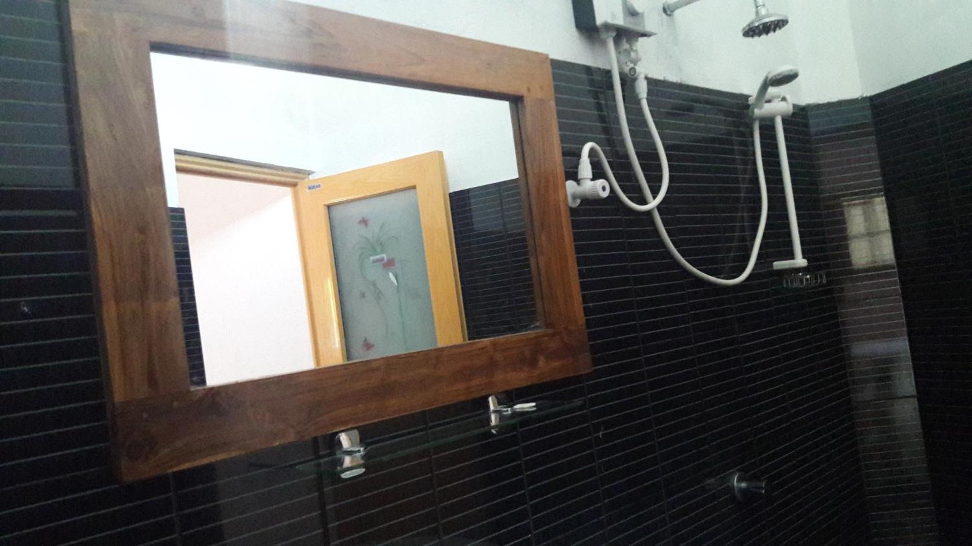 Safari Horizon Udawalawe Bed & Breakfast Bagian luar foto